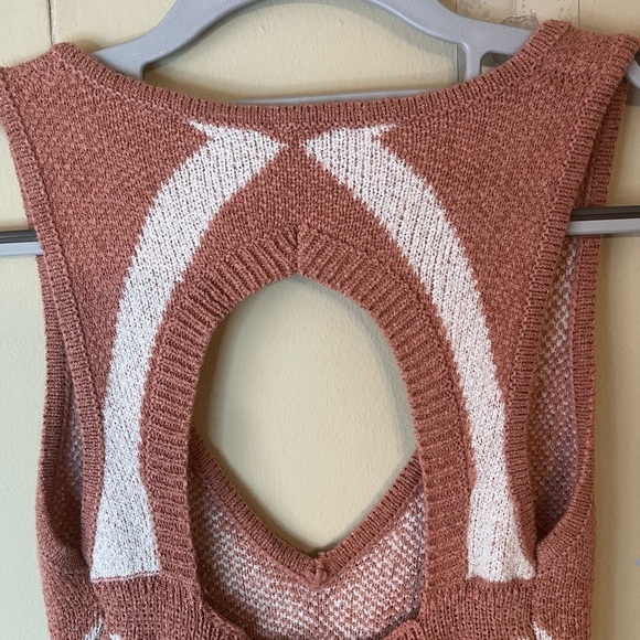 Fashion Nova Women Sweater Dress. Deep V Front Back is out size M - Picture 13 of 16